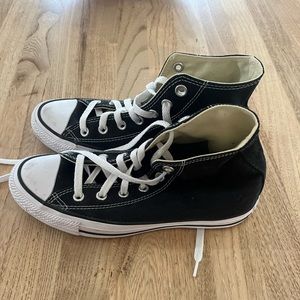 Black high top converse!